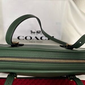 Coach Swing Zip Bag
